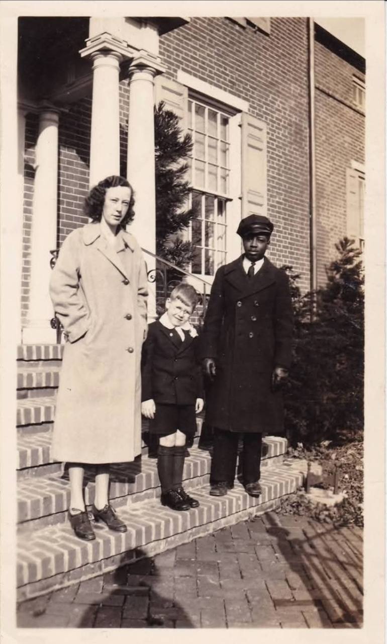 On the front steps. Thomas Sylvester Allen with members of the du Pont family. Identification supplied by Johnny Thunder Allen.